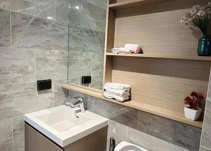 Tierra Residences 招待所 4*